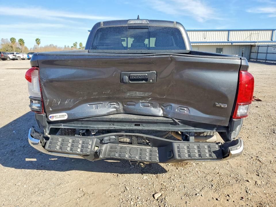 2018 Toyota Tacoma Double cab