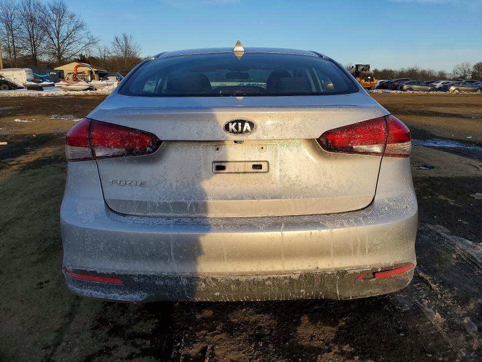 2018 KIA Forte lx
