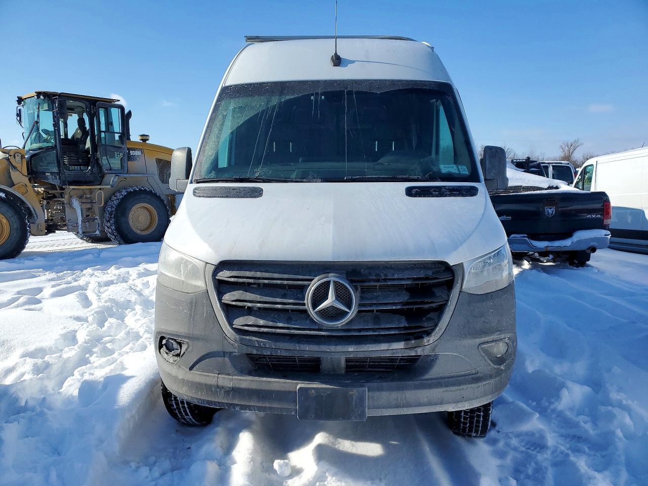 2022 Mercedes-Benz Sprinter 2500