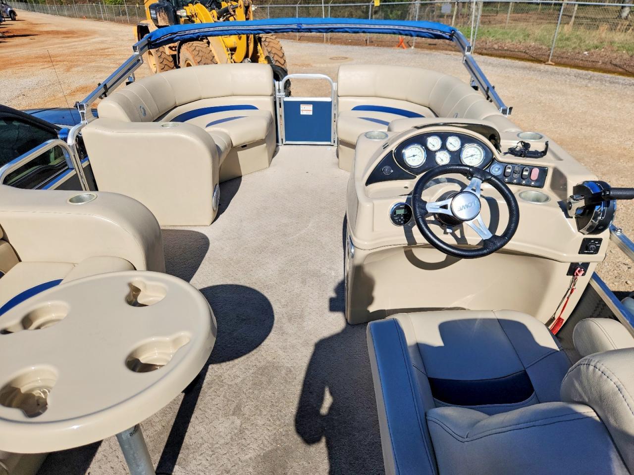 2015 Lowe Boat