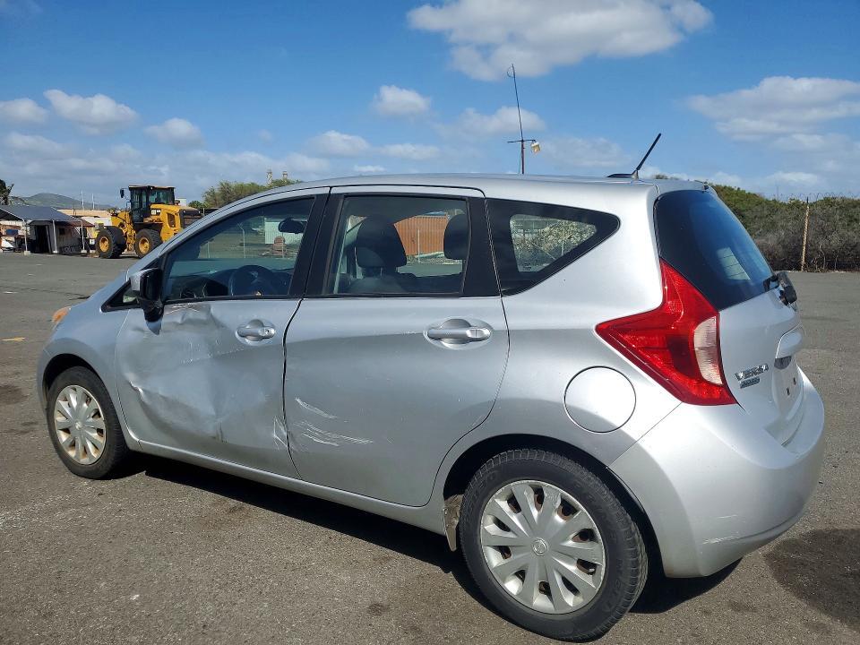 2016 Niss Versa Note sv