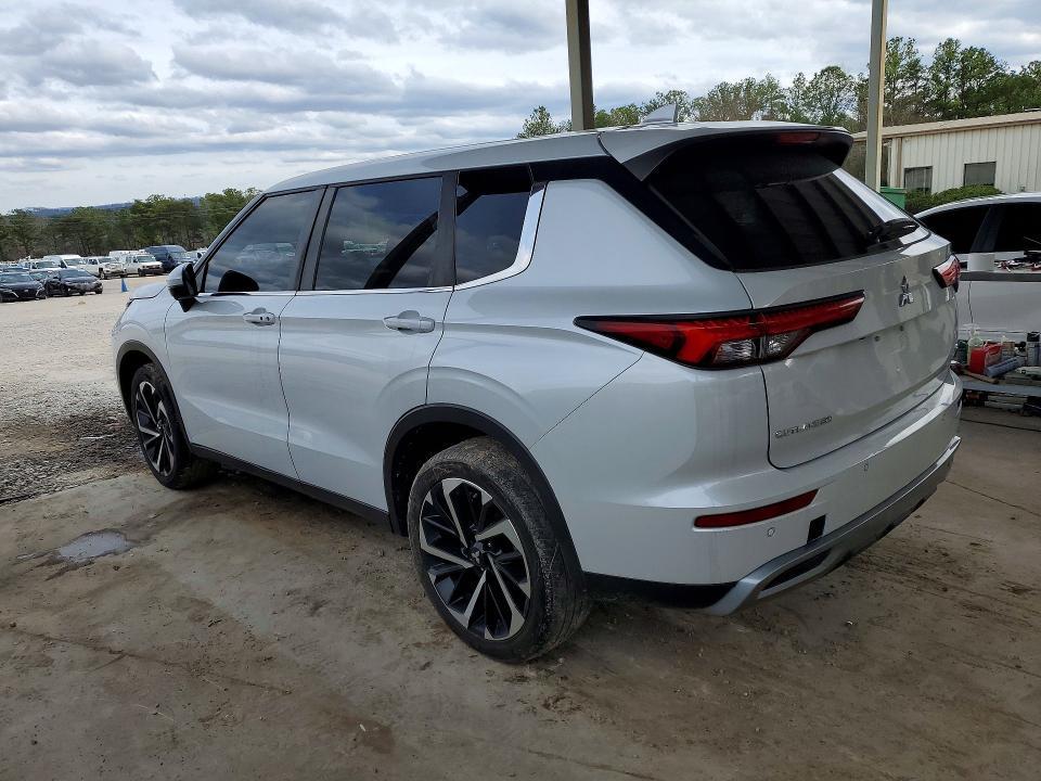 2022 Mitsubishi Outlander se