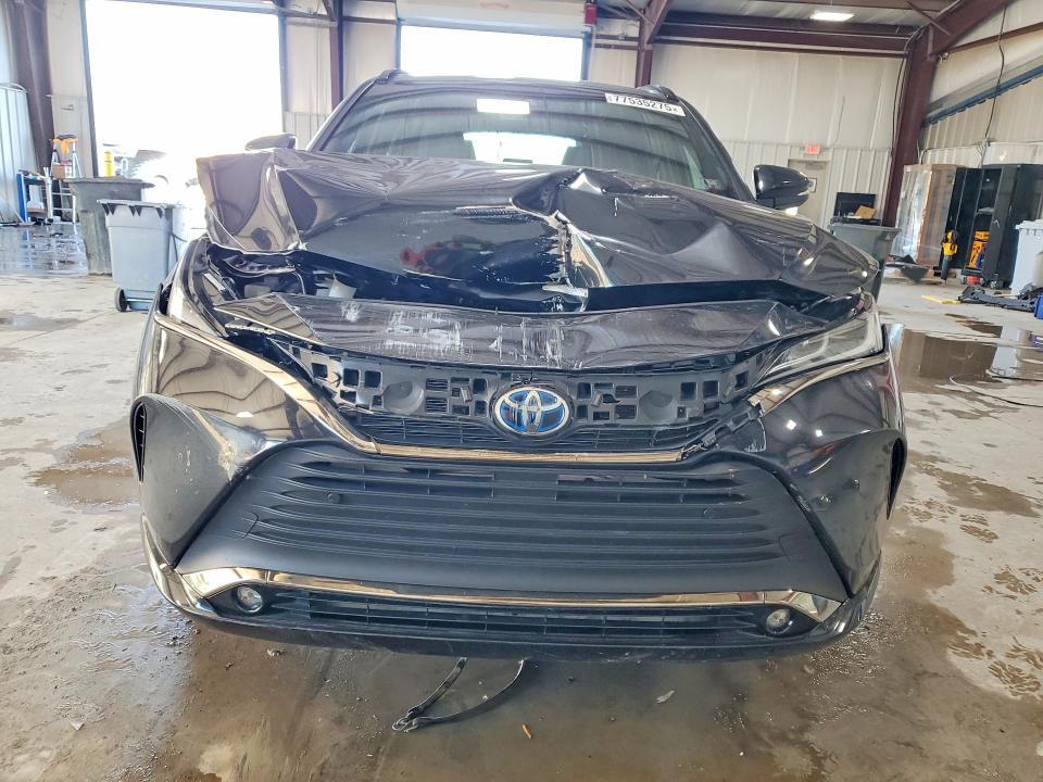2023 Toyota Venza le