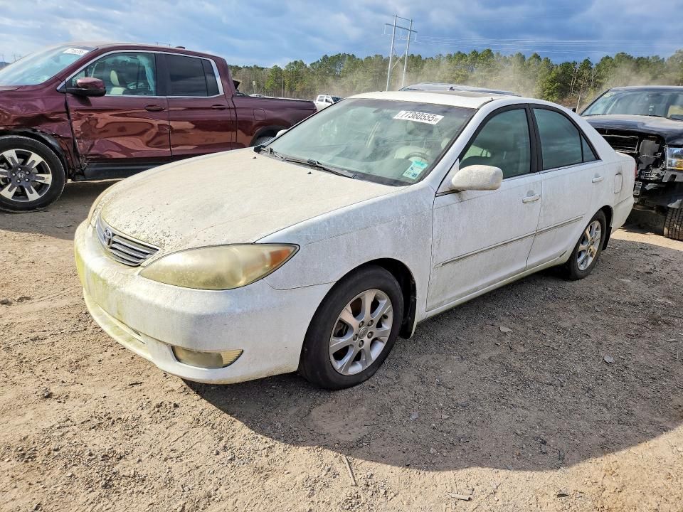 2005 Toyota Camry le