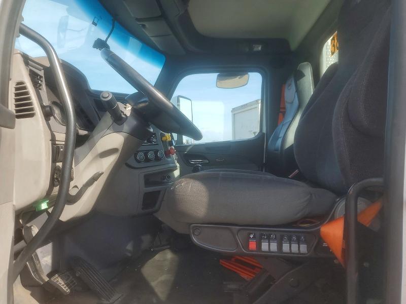 2017 Peterbilt 579-Semi Truck
