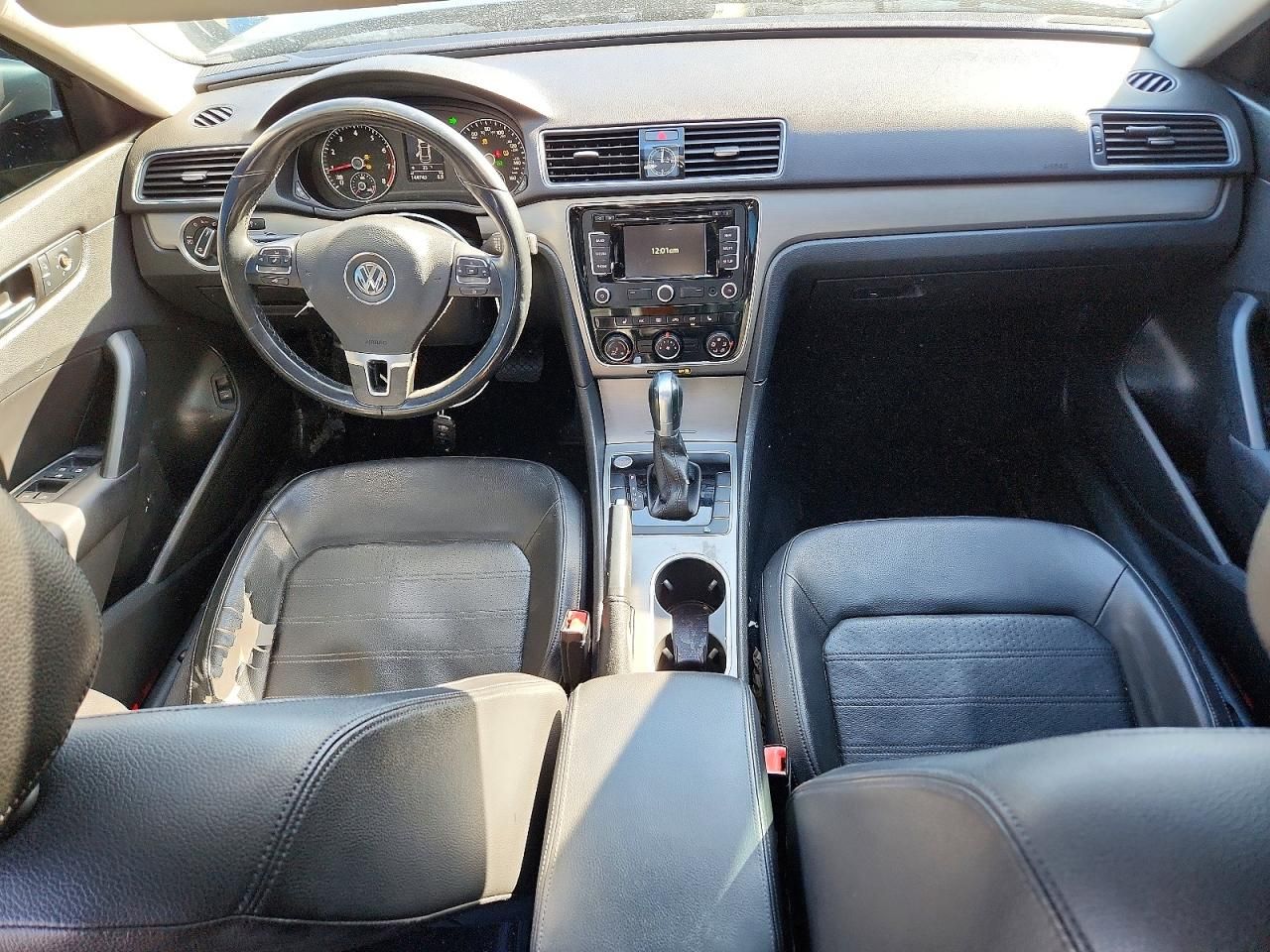 2015 Volkswagen Passat se