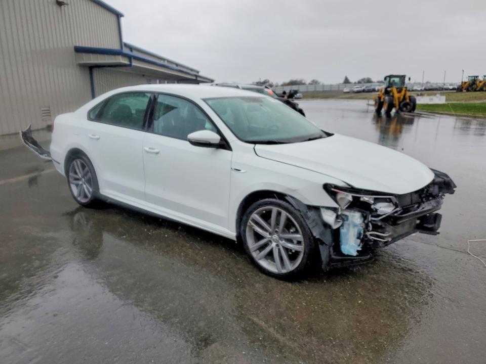 2018 Volkswagen Passat s