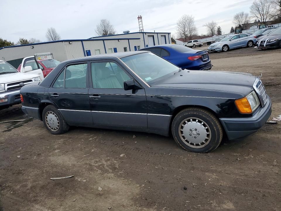 1993 Mercedes-Benz 300 e 2.8