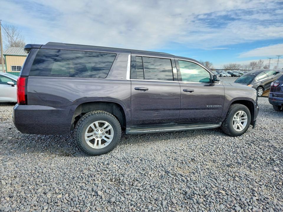 2017 Chevrolet Suburban K1500 lt