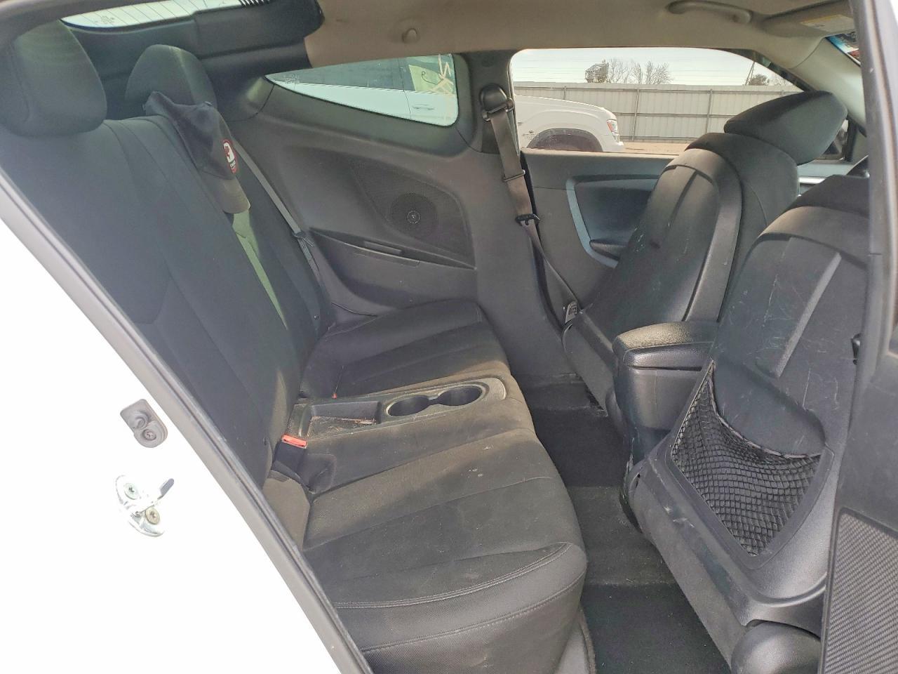 2016 Hyundai Veloster Base