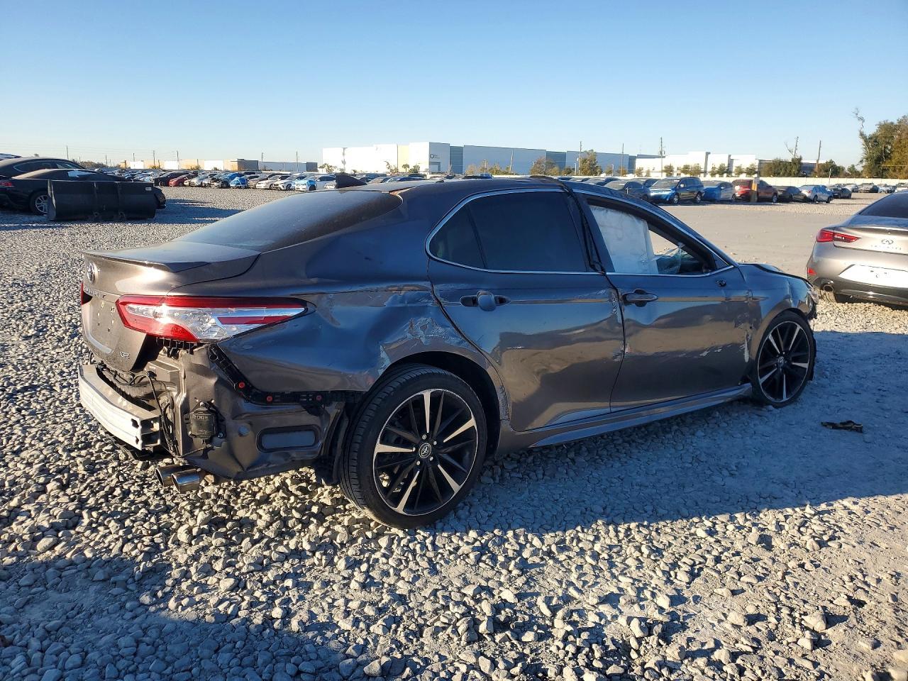 2020 Toyota Camry xse