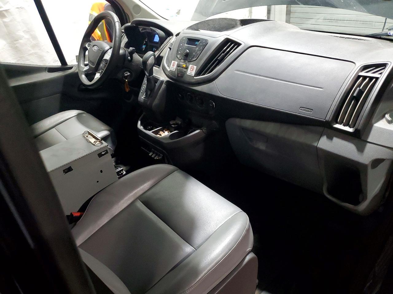 2017 Ford Transit T-250