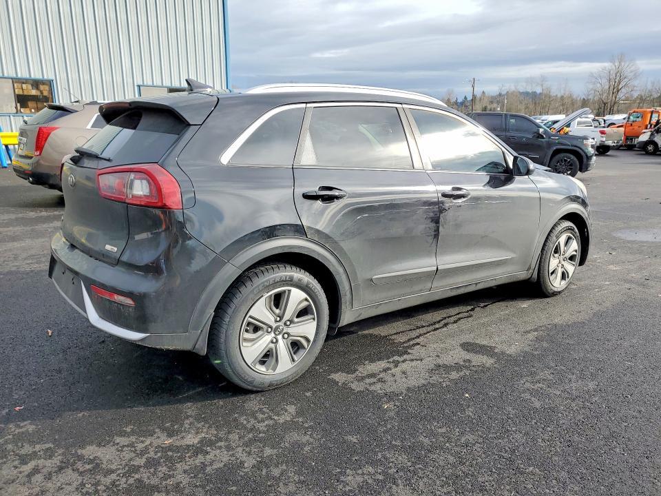 2018 KIA Niro fe