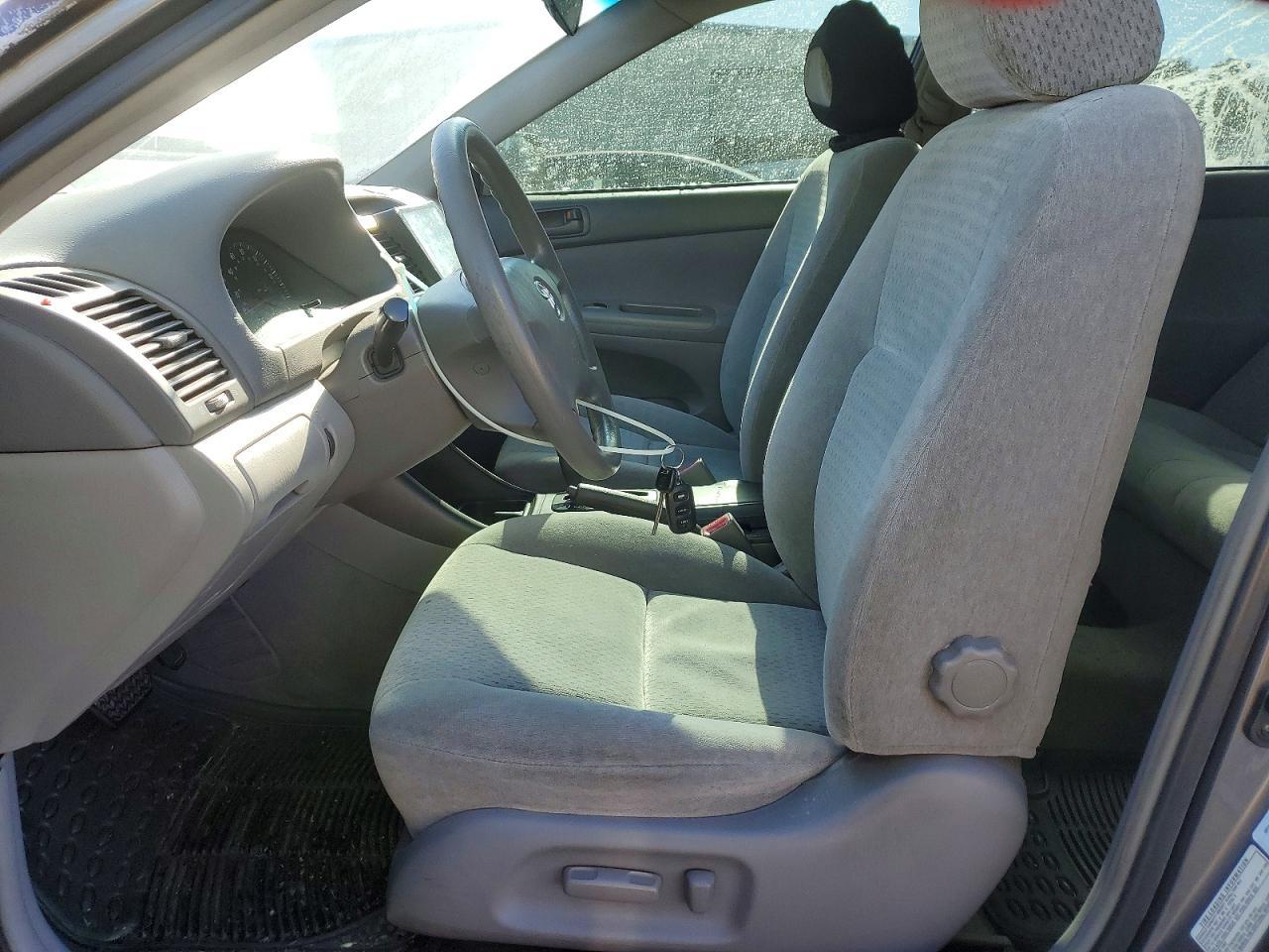 2002 Toyota Camry le