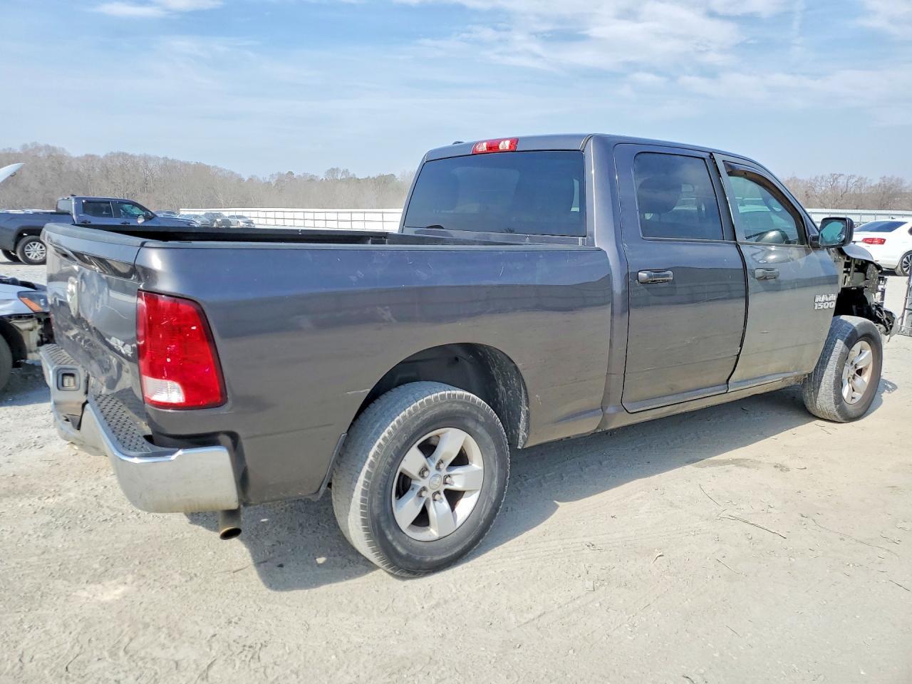 2021 Dodge RAM 1500 Classic SLT