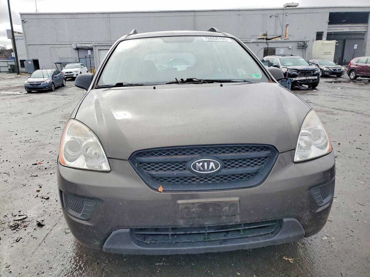 2009 KIA Rondo Base