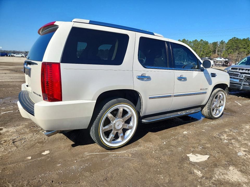 2011 Cadillac Escalade Luxury