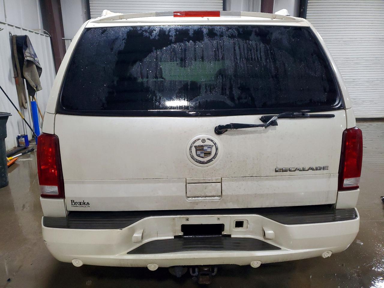 2004 Cadillac Escalade Luxury