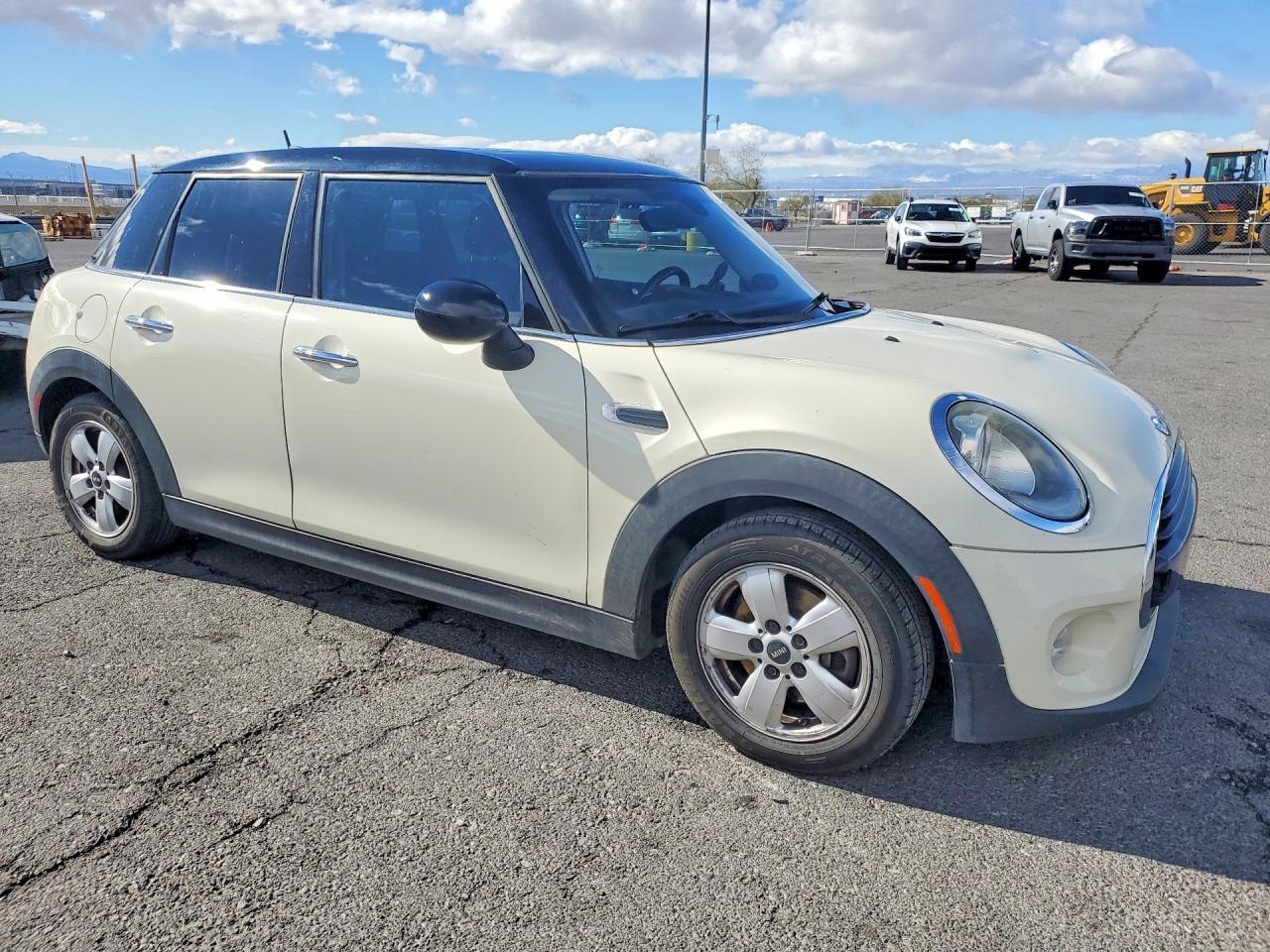 2017 Mini Cooper