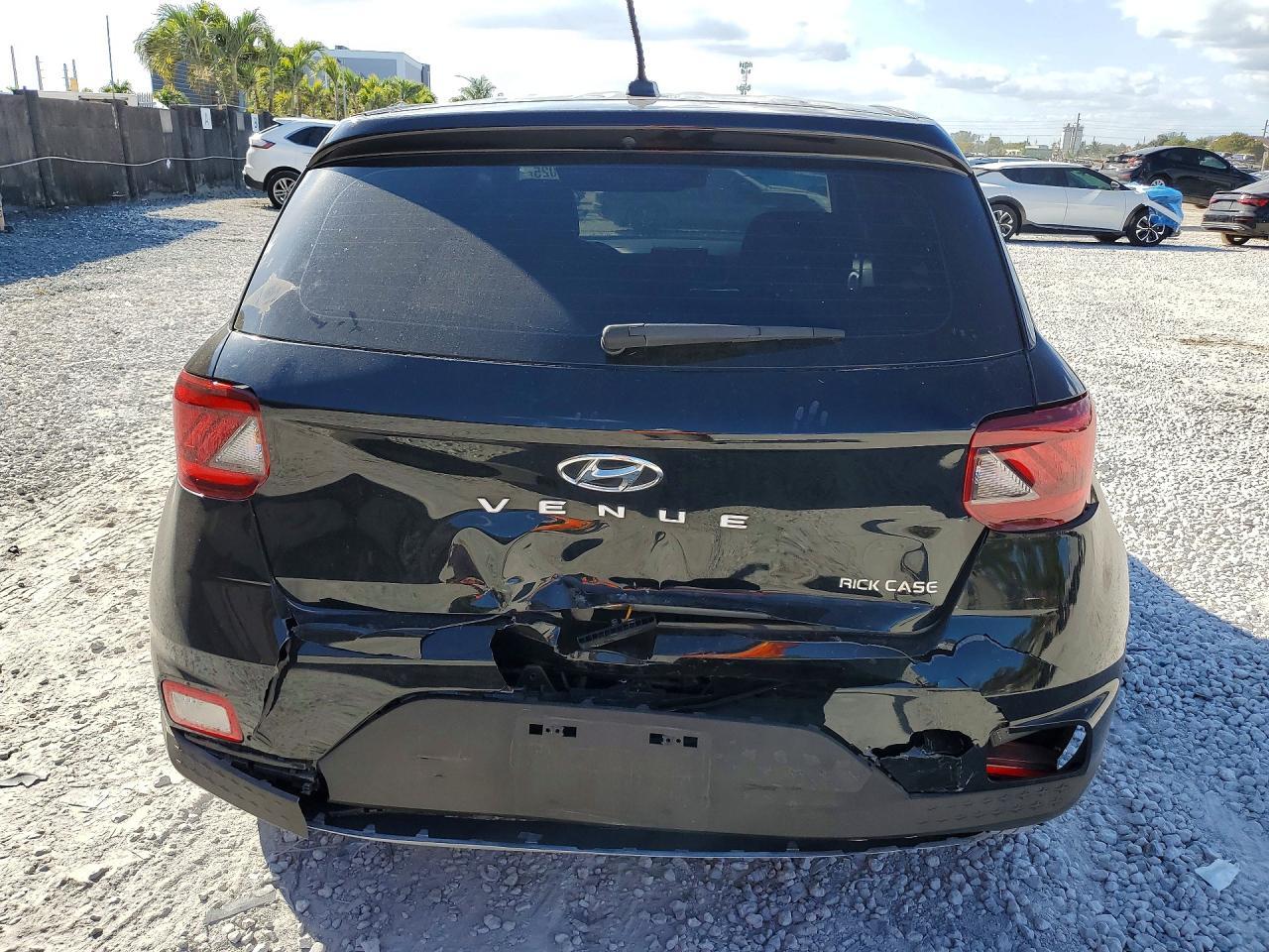 2024 Hyundai Venue se