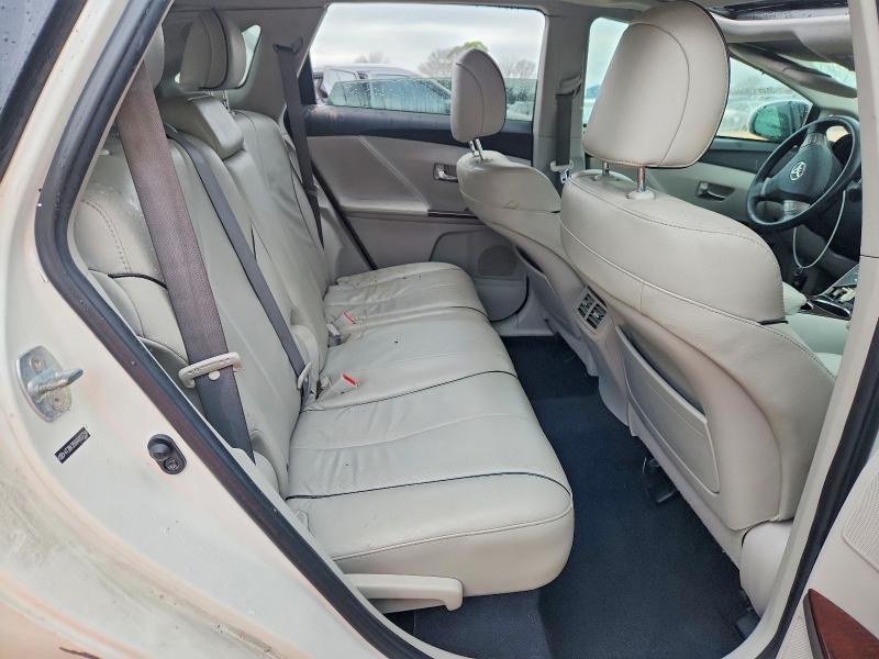 2010 Toyota Venza awd V6