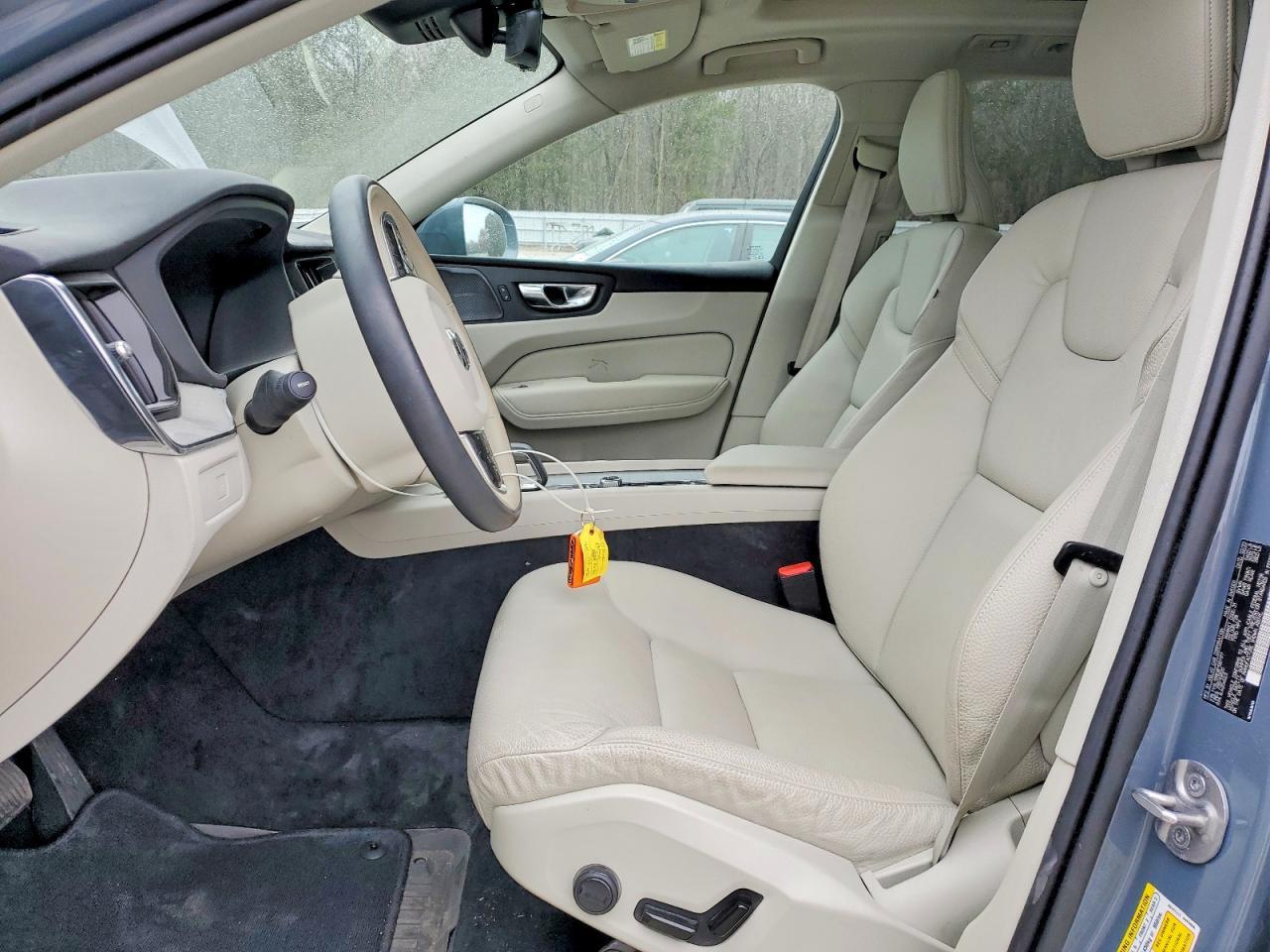 2023 Volvo Xc60 Plus