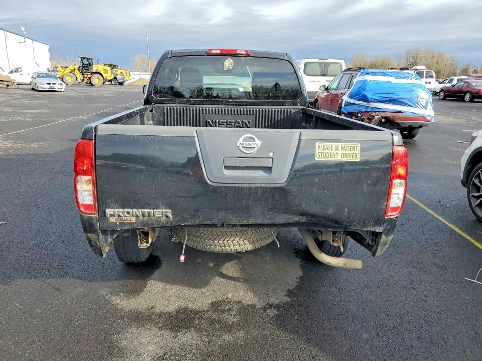 2011 Nissan Frontier s