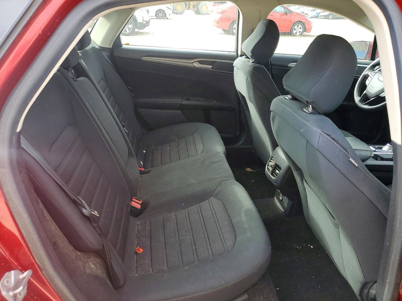 2020 Ford Fusion se