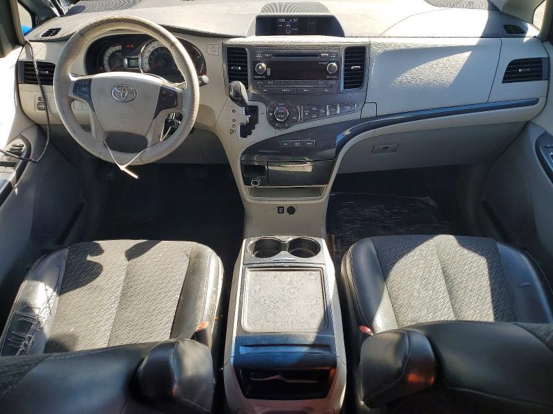 2013 Toyota Sienna se Premium 8-passenger