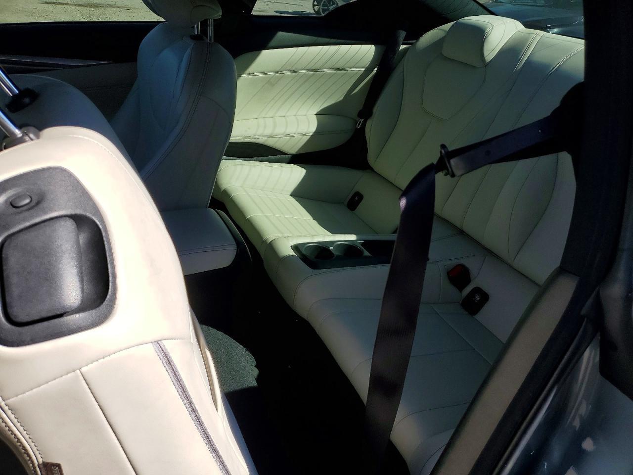2017 Infiniti Q60 Base