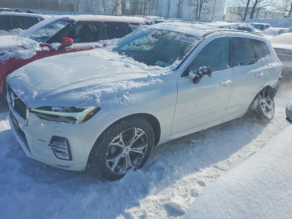 2022 Volvo Xc60 B5 Momentum