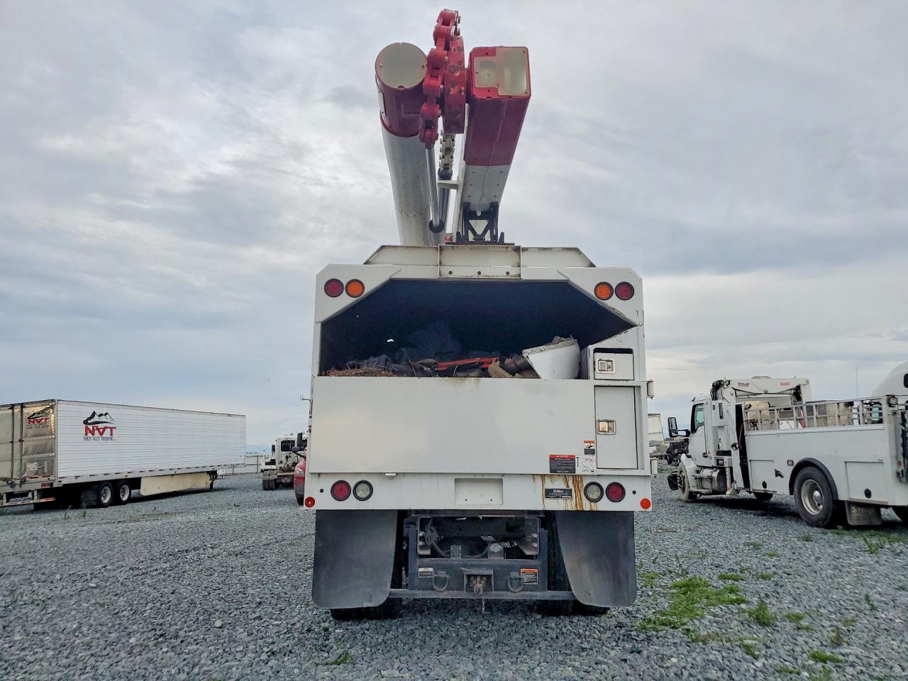 2022 Ford F750 Super Duty Forestry Bucket Truck