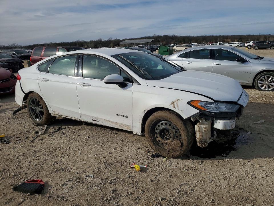 2018 Ford Fusion se Hybrid