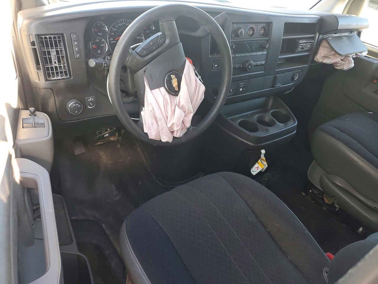 2025 Chevrolet Express G2500