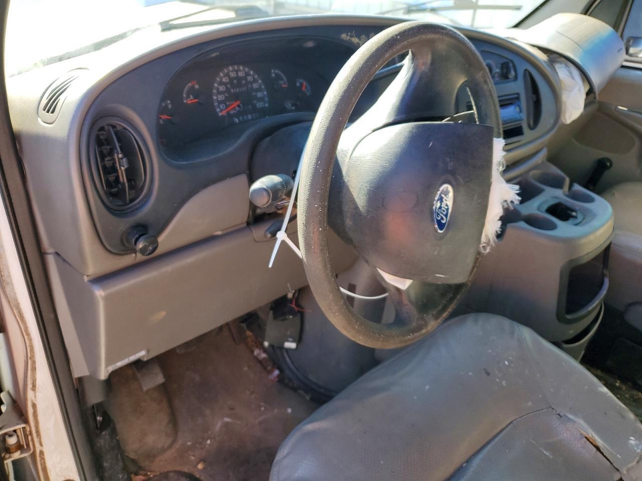 2002 Ford E250 Utility / Service Van