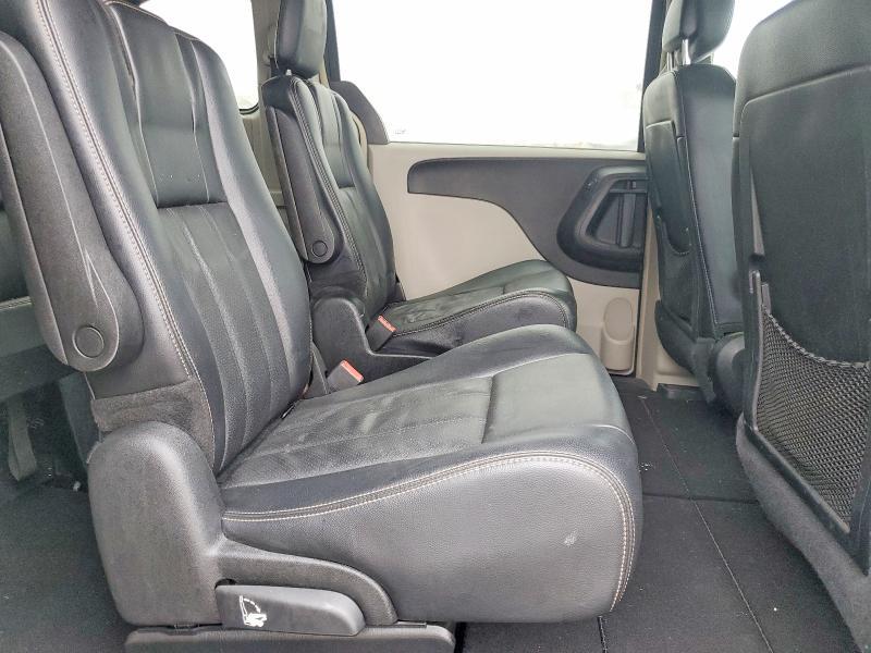 2012 Chrysler Town & Country Touring