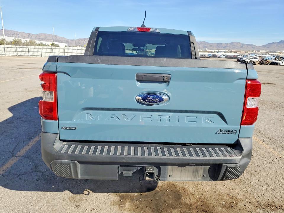 2022 Ford Maverick XL