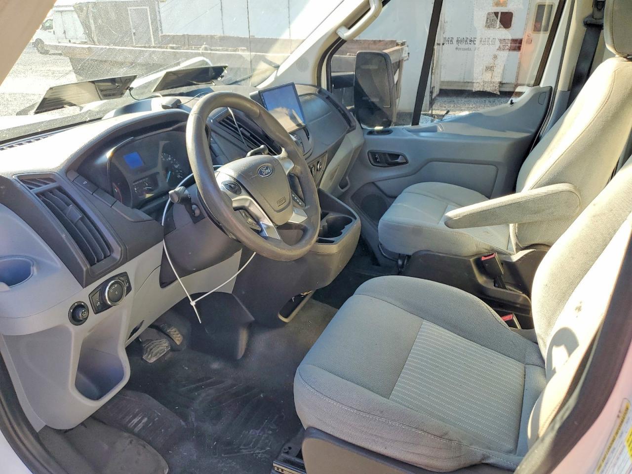 2015 Ford Transit Cutaway T-13