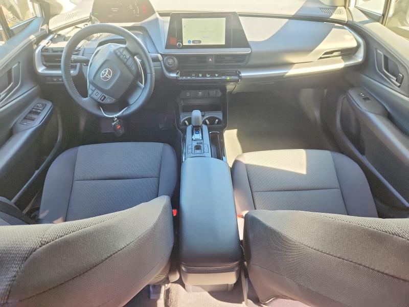 2025 Toyota Prius le