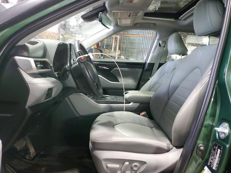 2023 Toyota Highlander l