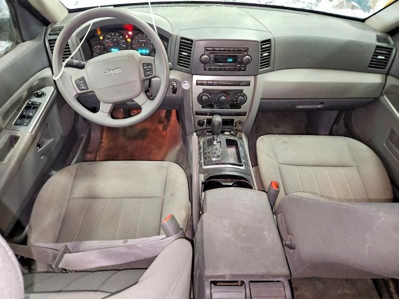 2006 Jeep Grand Cherokee Laredo