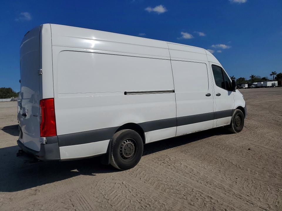 2023 Mercedes-Benz Sprinter 2500