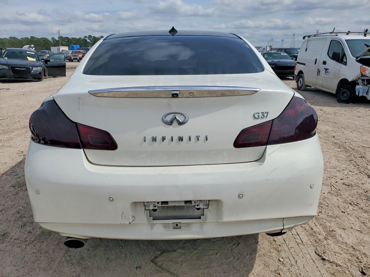 2013 Infiniti G37 Base