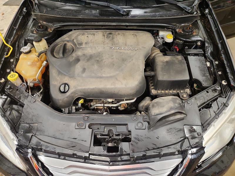 2012 Chrysler 200 lx