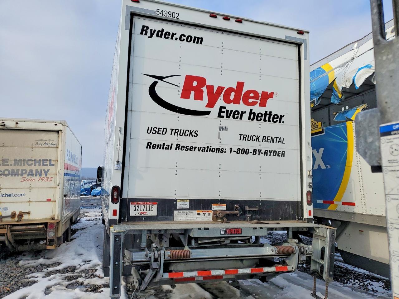 2022 Freigliner 2022 Freightliner Business Class M2 Semi Truck