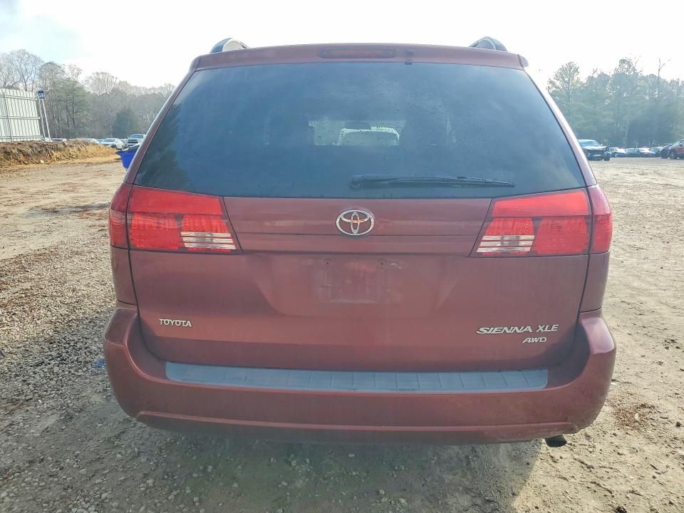 2005 Toyota Sienna xle