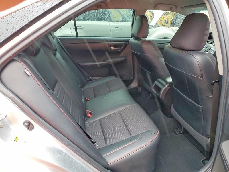 2015 Toyota Camry le