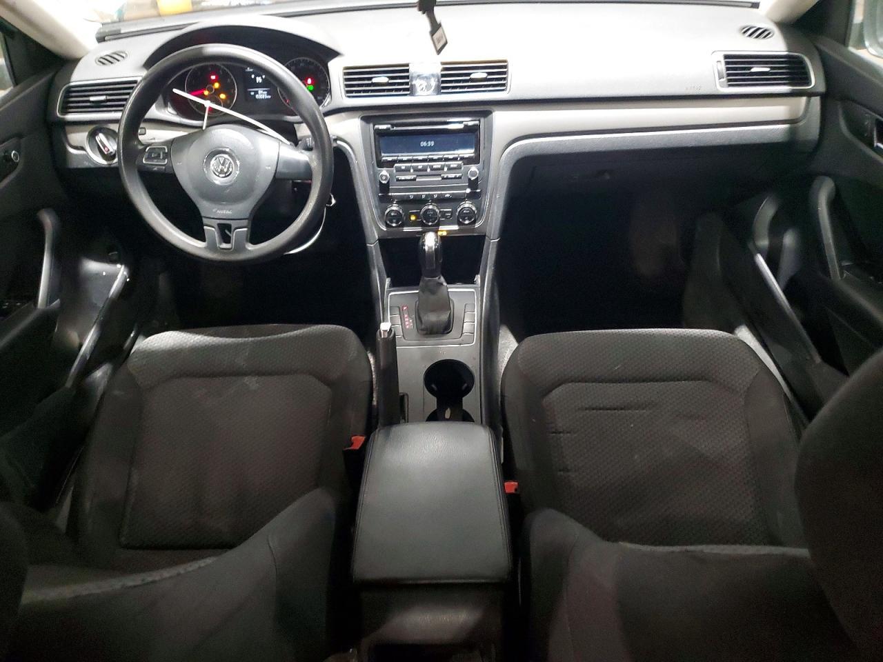 2012 Volkswagen Passat s