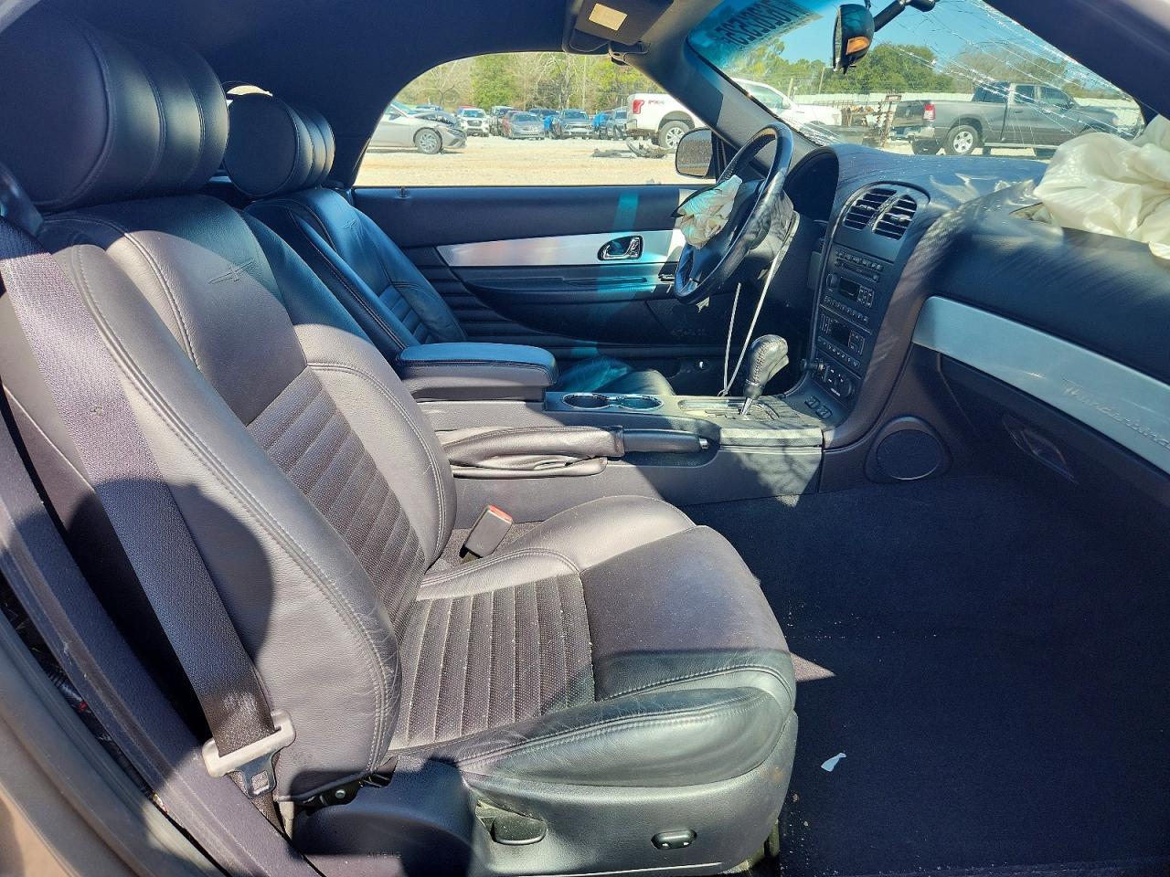 2003 Ford Thunderbird