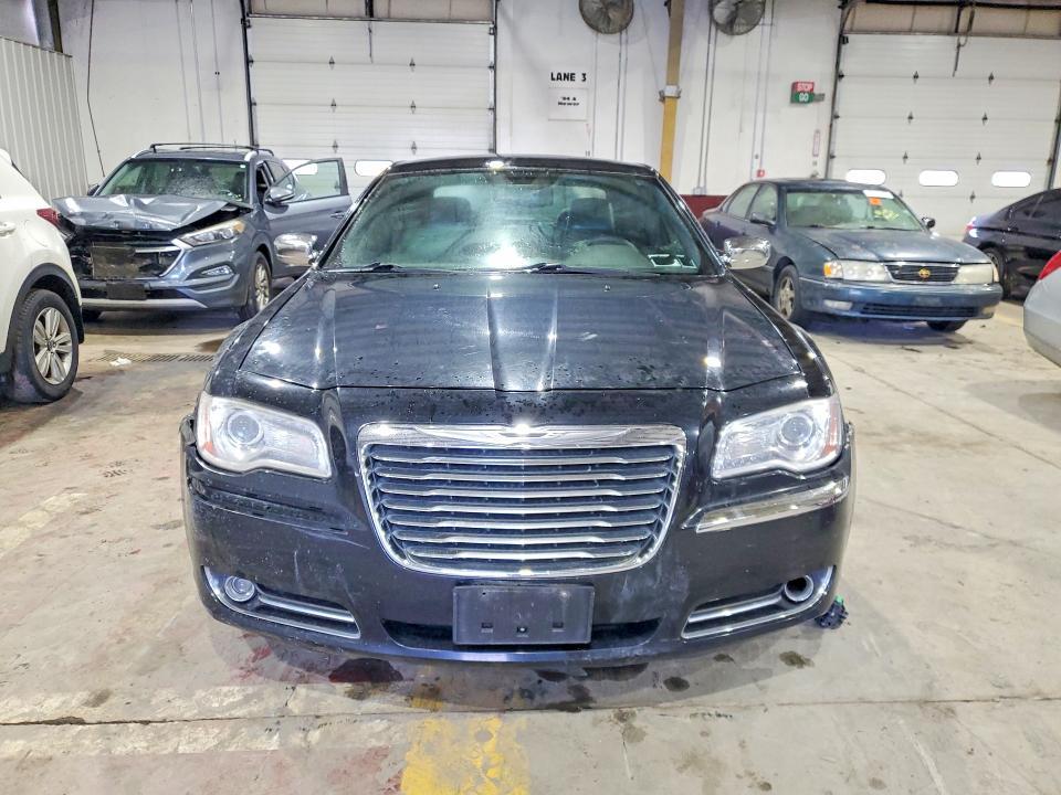 2012 Chrysler 300 Limited
